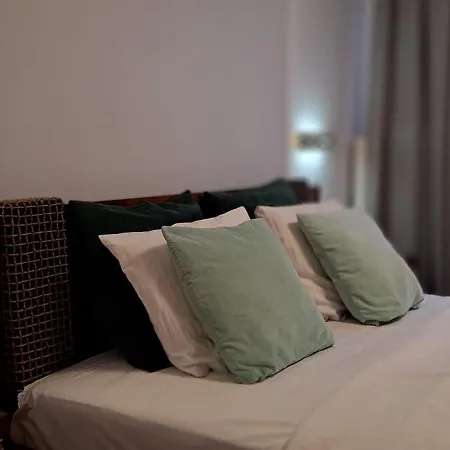 Krawiecka 6 아파트 *